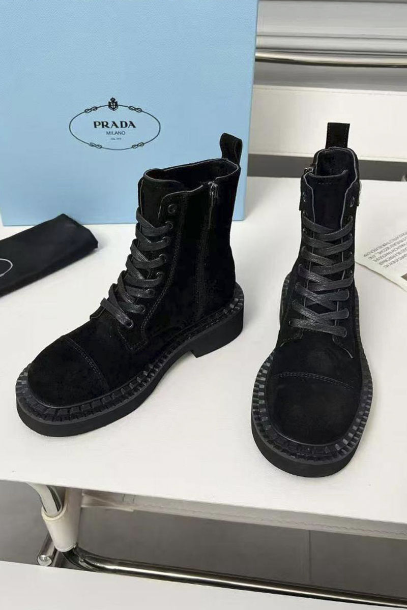 Prada Женские замшевые ботинки 