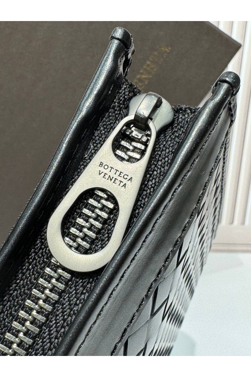 Bottega Veneta Кожаный клатч Intreccio premium 26x20x6.5 см