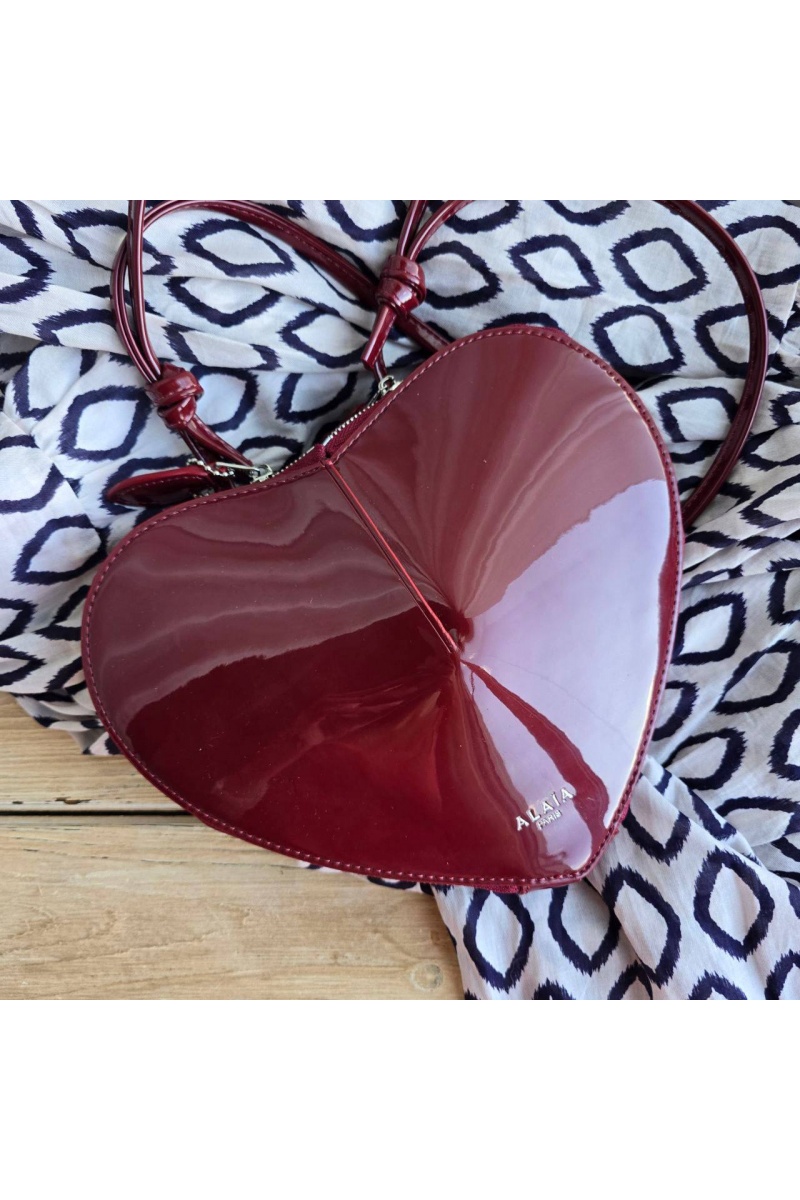Designer Clothing Женская лакированная сумка Alaia Le Coeur  22x15 см - Burgundy