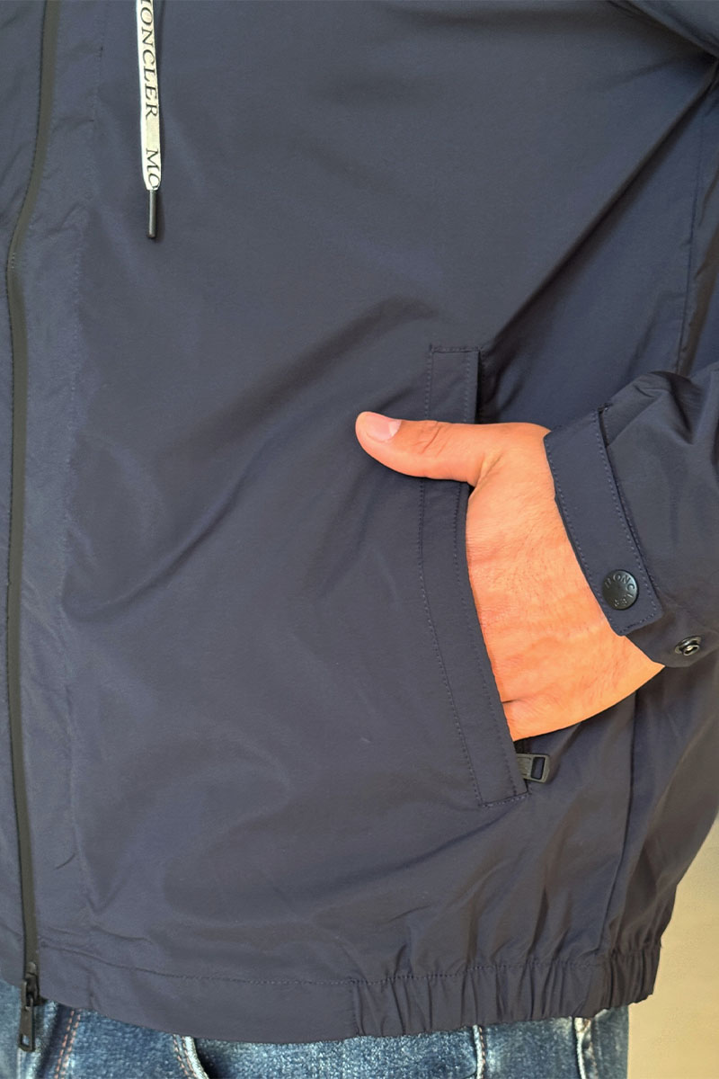 Moncler Тёмно-синяя ветровка Carles logo-patch