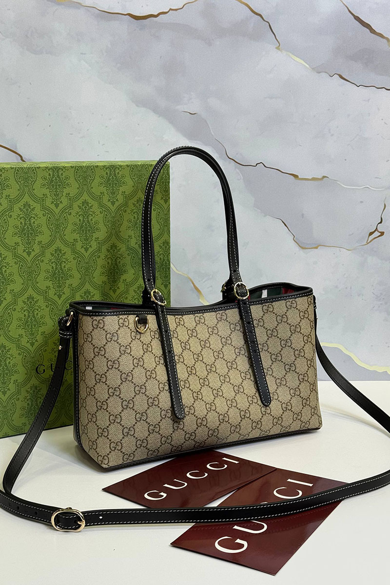 Gucci Кожаная сумка GG Emblem premium 30x19x11 см