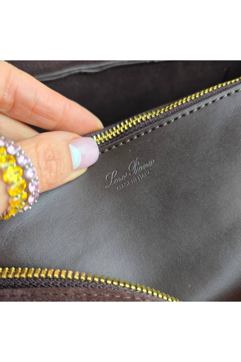 Loro Piana Замшевая сумка Medium Needle 39x23 см
