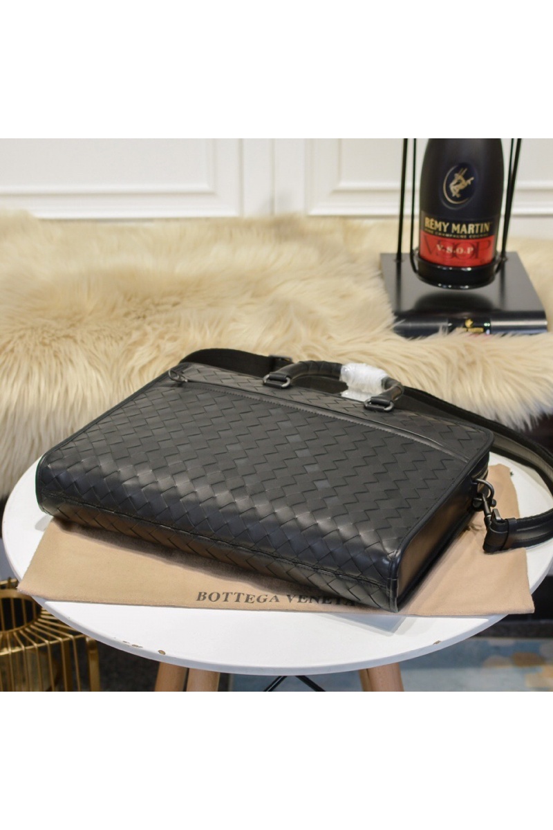 Bottega Veneta Кожаный портфель Premium 41x31x7 см