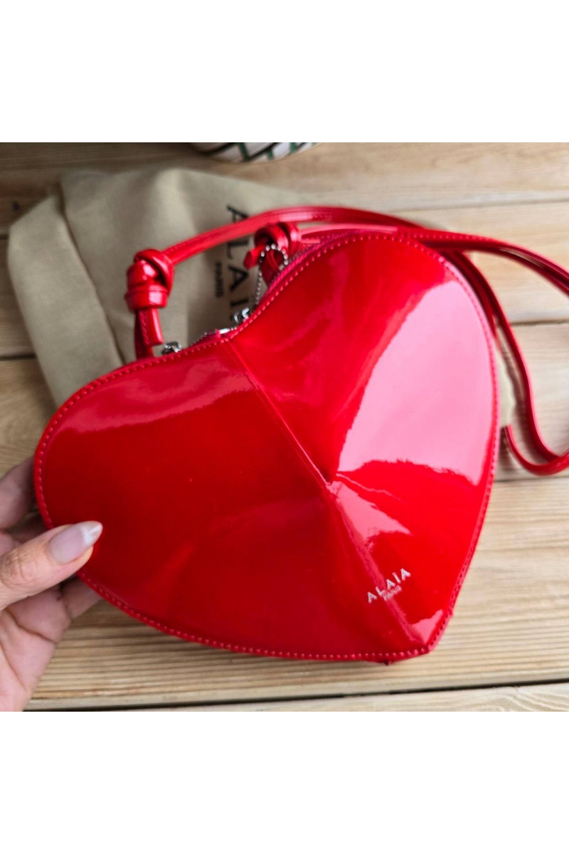 Designer Clothing Женская лакированная сумка Alaia Le Coeur 22x15 см - Red
