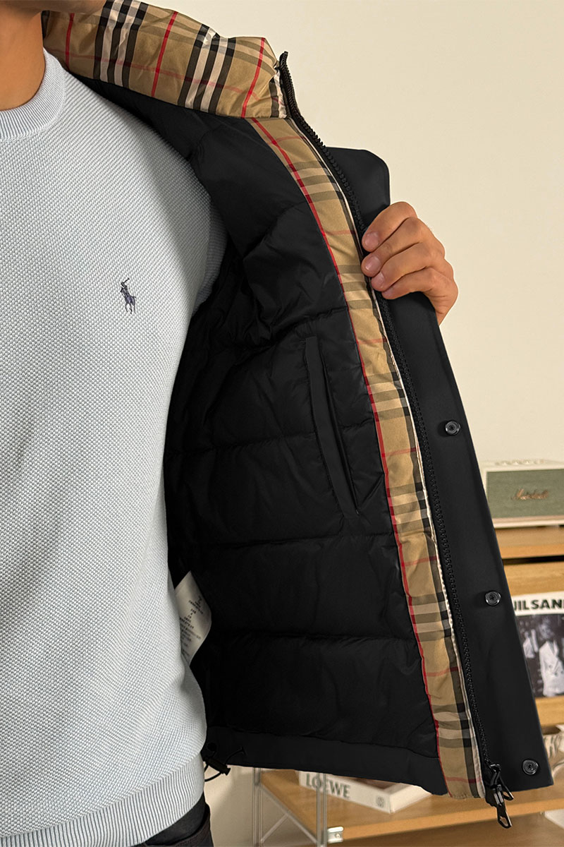 Burberry Чёрный пуховик London England logo-patch 