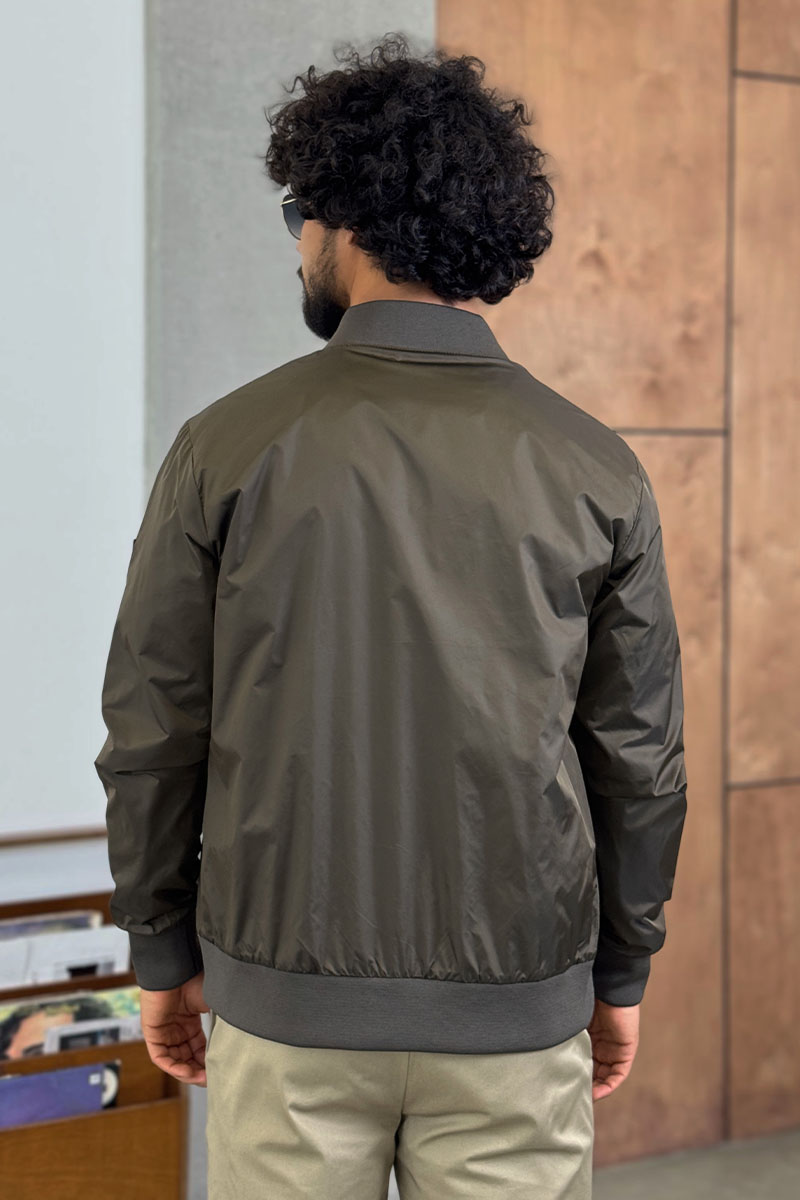 Burberry Мужской бомбер цвета хаки 