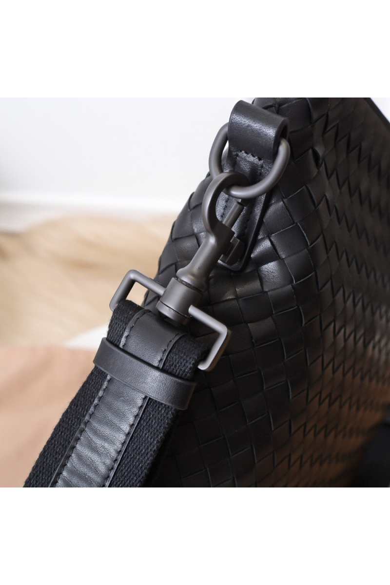 Bottega Veneta Кожаная сумка Premium 30x30x3 см