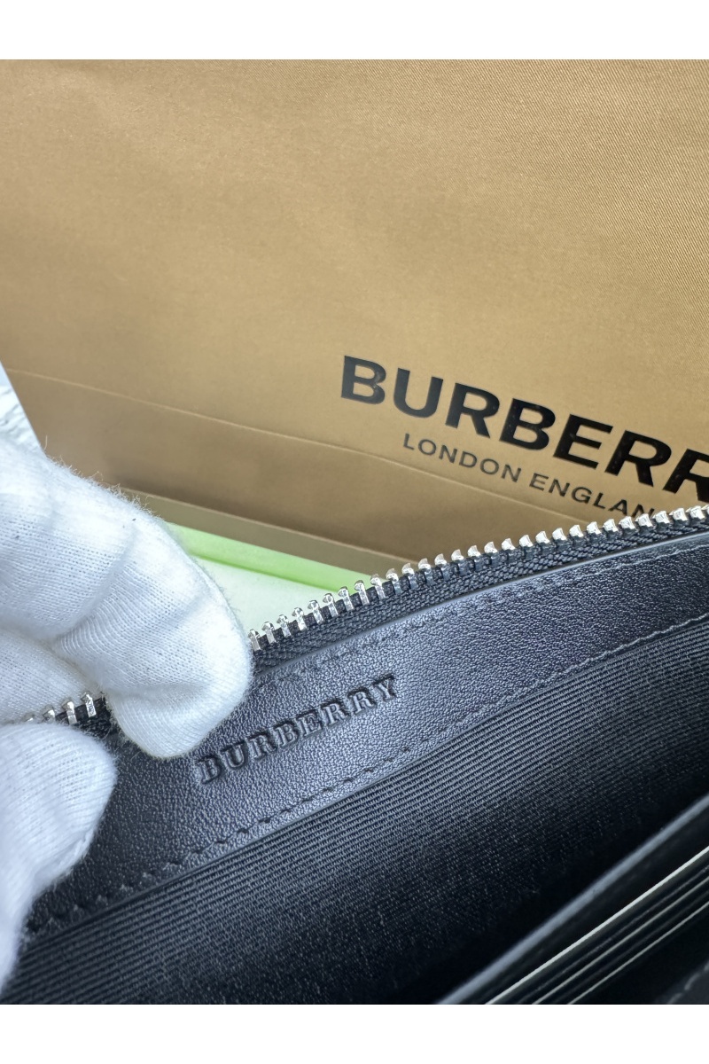 Burberry Чёрный клатч Premium 30x20x1.5 см