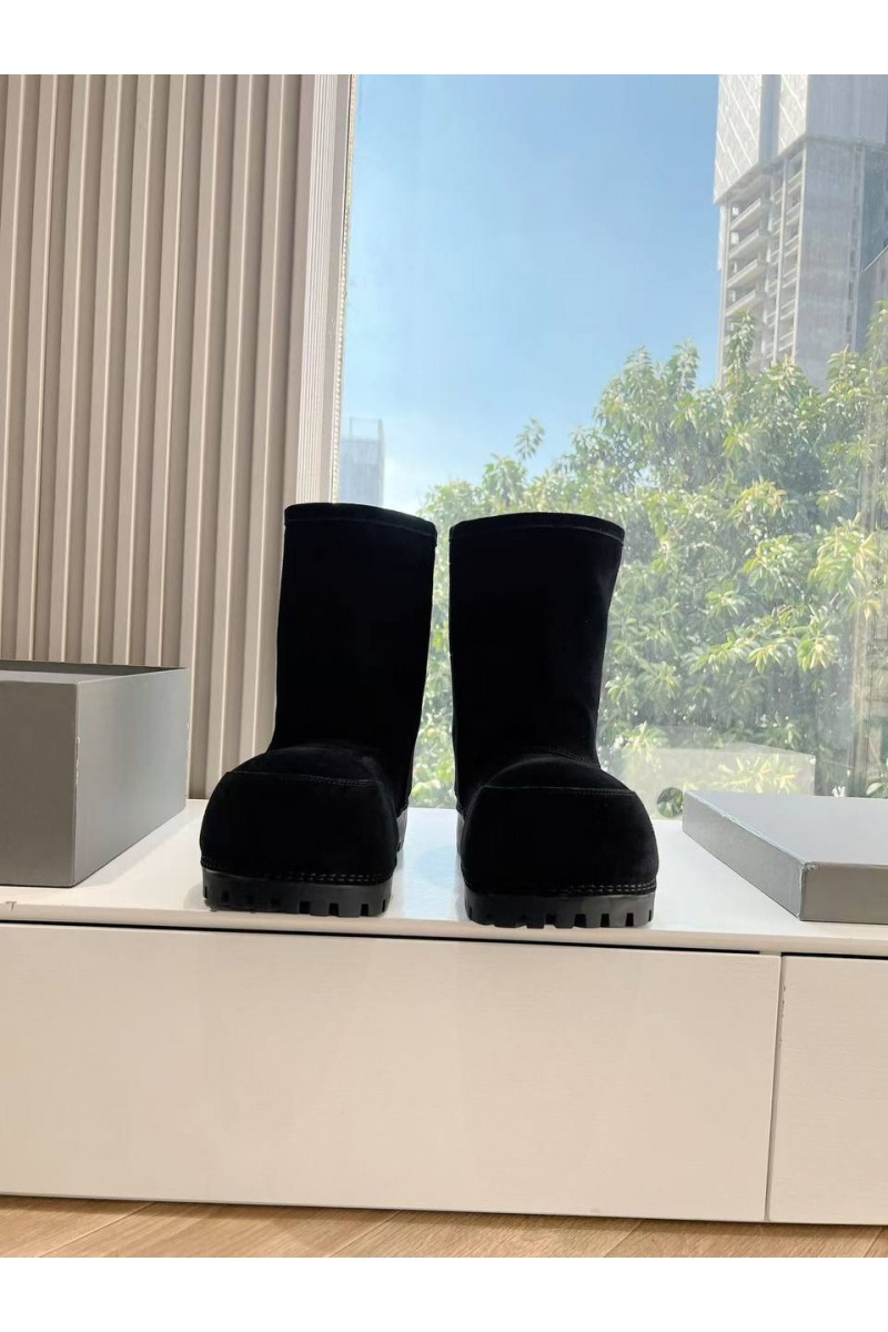 Balenciaga Женские ботинки  Premium Alaska Fur Low Boot  - Black