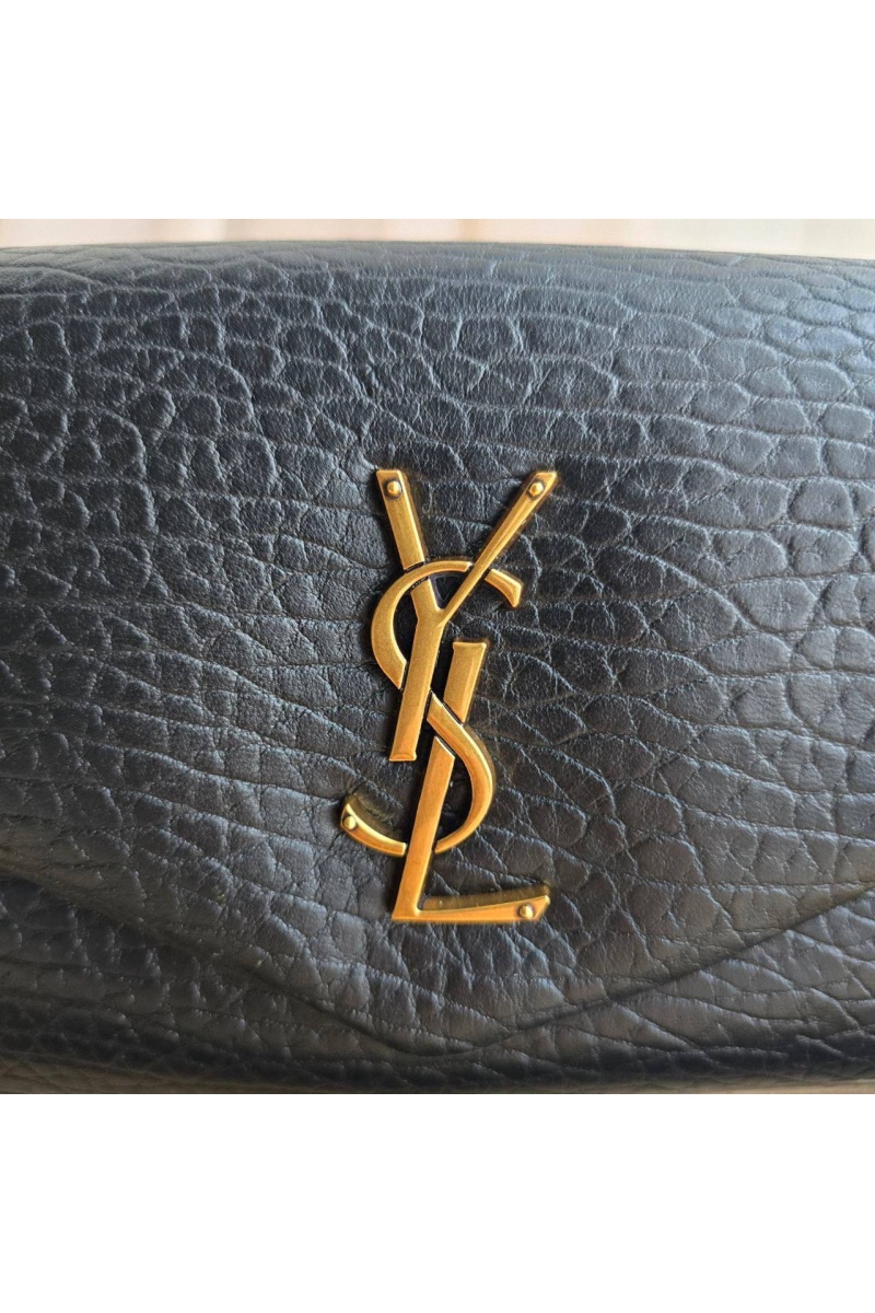 Yves Saint Laurent Кожаная сумка Calypso 27x13 см