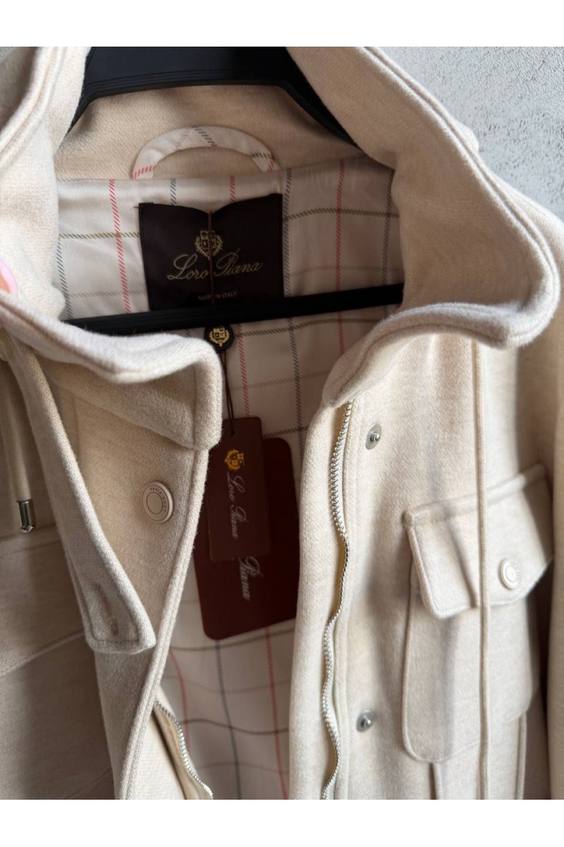 Loro Piana Женская бежевая куртка premium