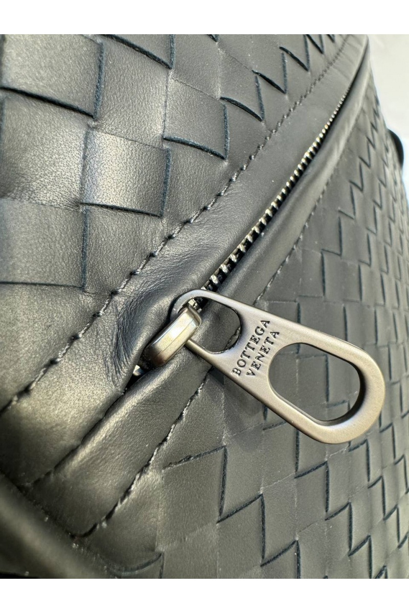 Bottega Veneta Кожаная сумка Bottega 27x24x7 см