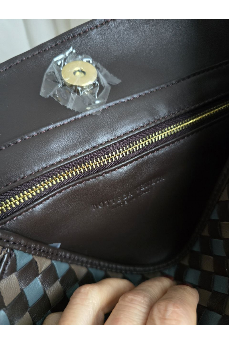 Bottega Veneta Кожаная сумка 33x26 см