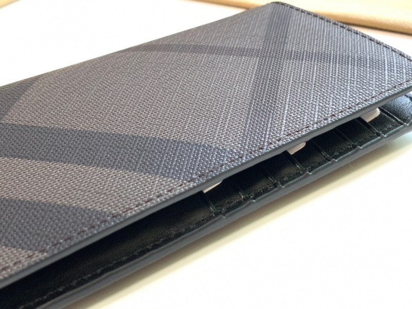 Burberry Кожаный бумажник Premium 19x10x2.5 см