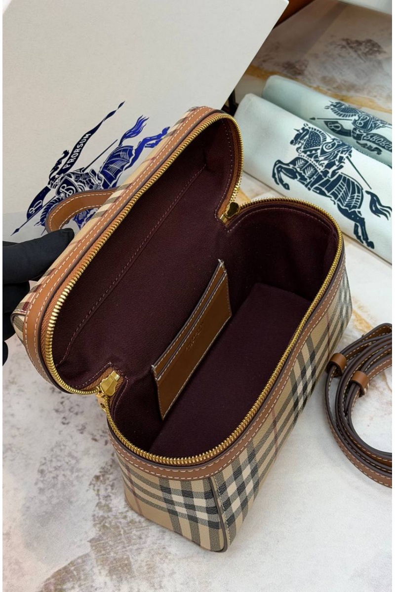 Burberry Кожаная сумка Check Vanity premium 19.5x15x8 см