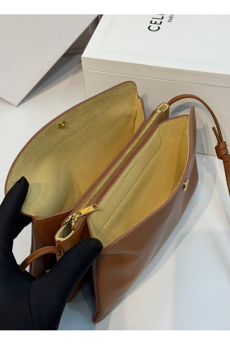 Celine Кожаная сумка Trio Flap premium 22.5x13x3.5 см