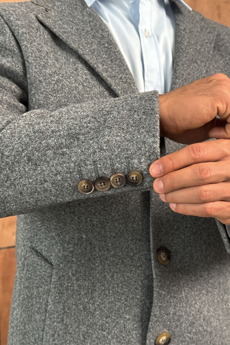 Loro Piana Мужское пальто серого цвета 