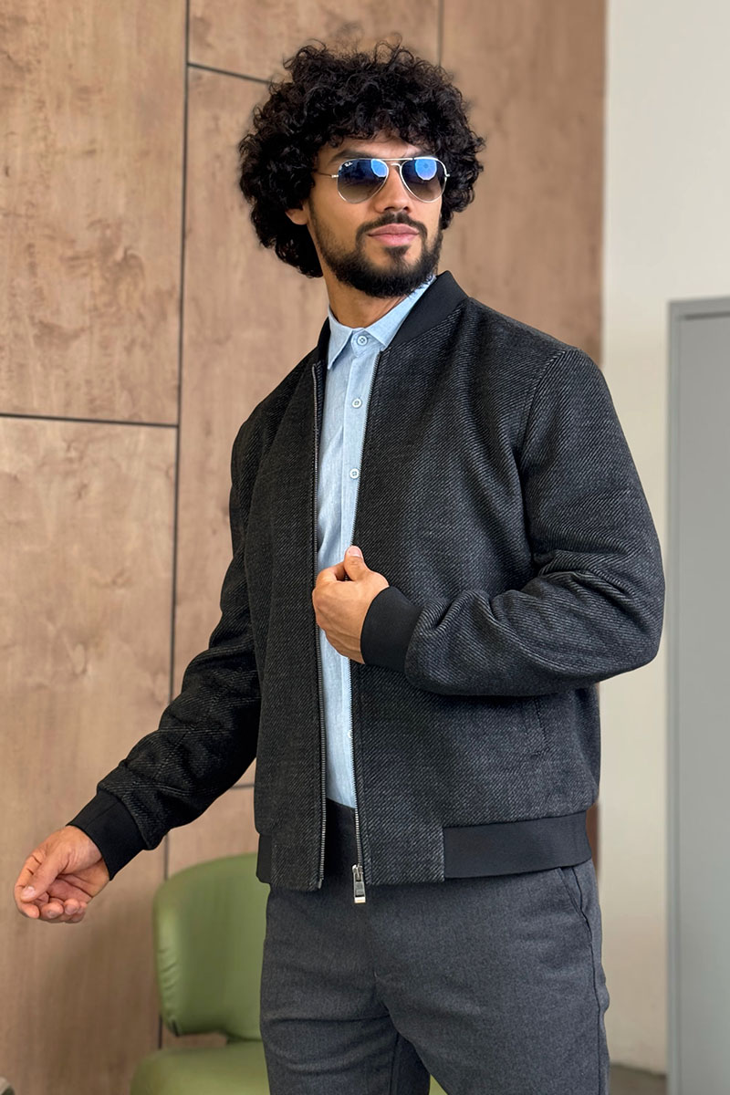 Hugо Воss Мужской бомбер чёрного цвета