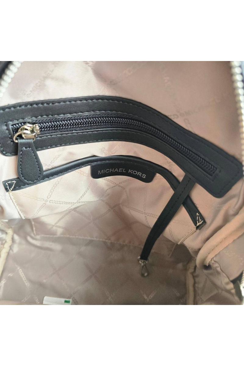 Michael Kors Кожаный чёрный рюкзак 32x27 см
