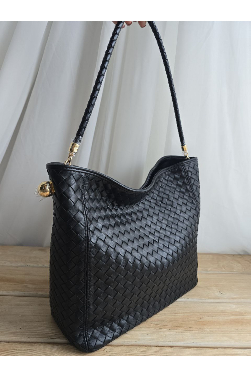 Bottega Veneta Кожаная сумка 33x26 см