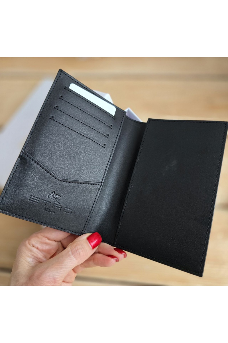 Etro Кожаная обложка на паспорт с узором пейсли 14х9.5 см