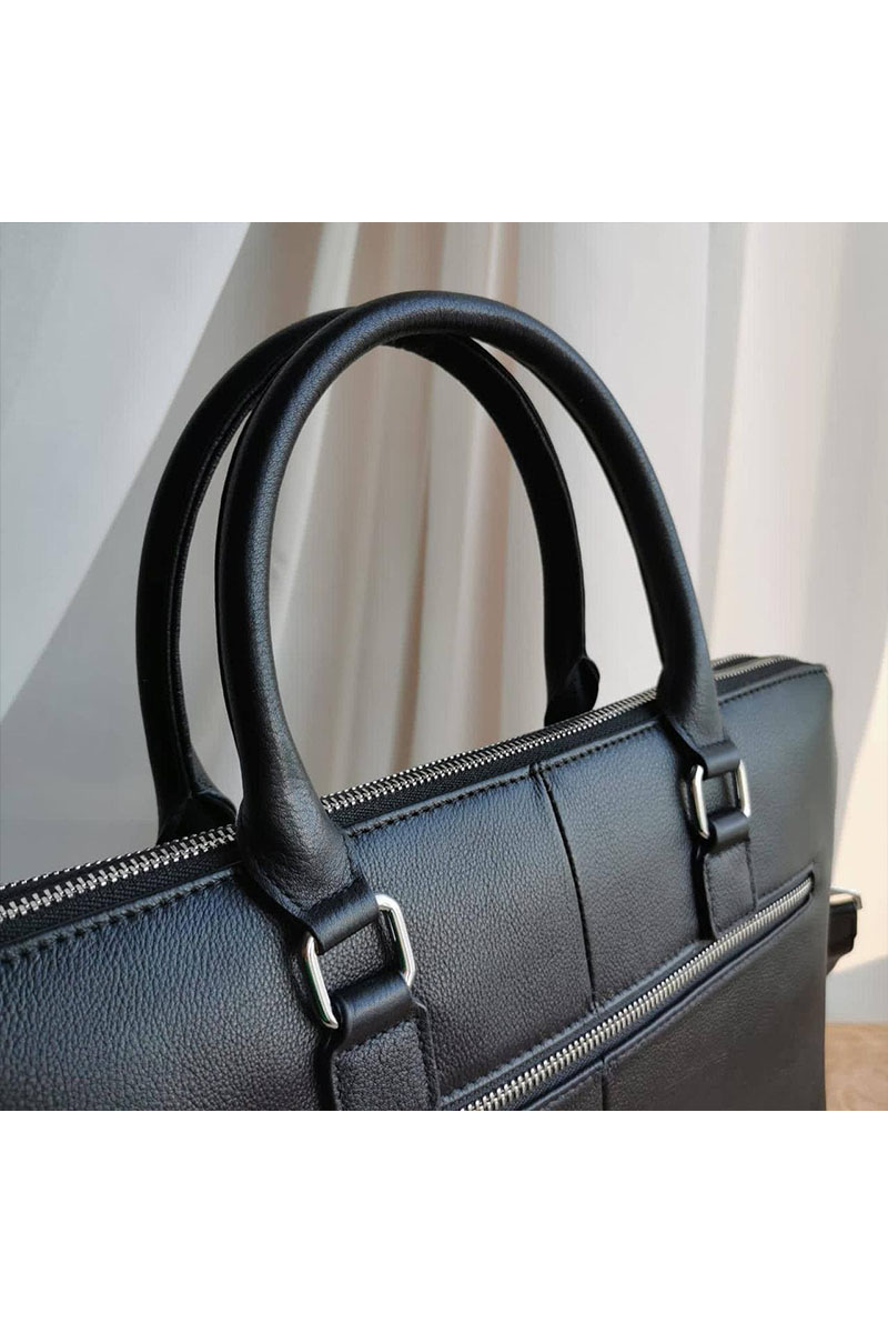 Montblanc Кожаная чёрная сумка 39x29 см