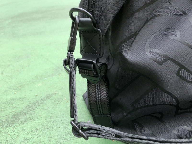 Burberry Нейлоновая дорожная сумка  Premium 50x29x19 см