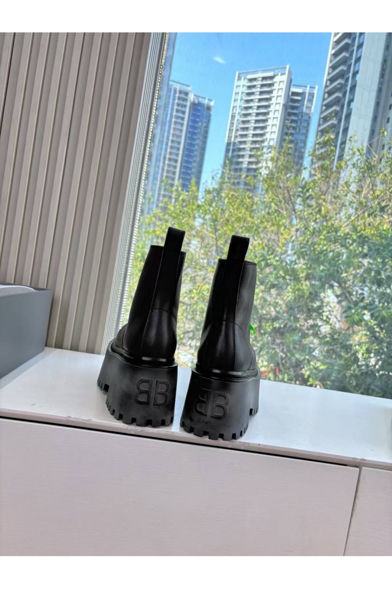 Balenciaga Женские кожаные ботинки Strike Platform premium