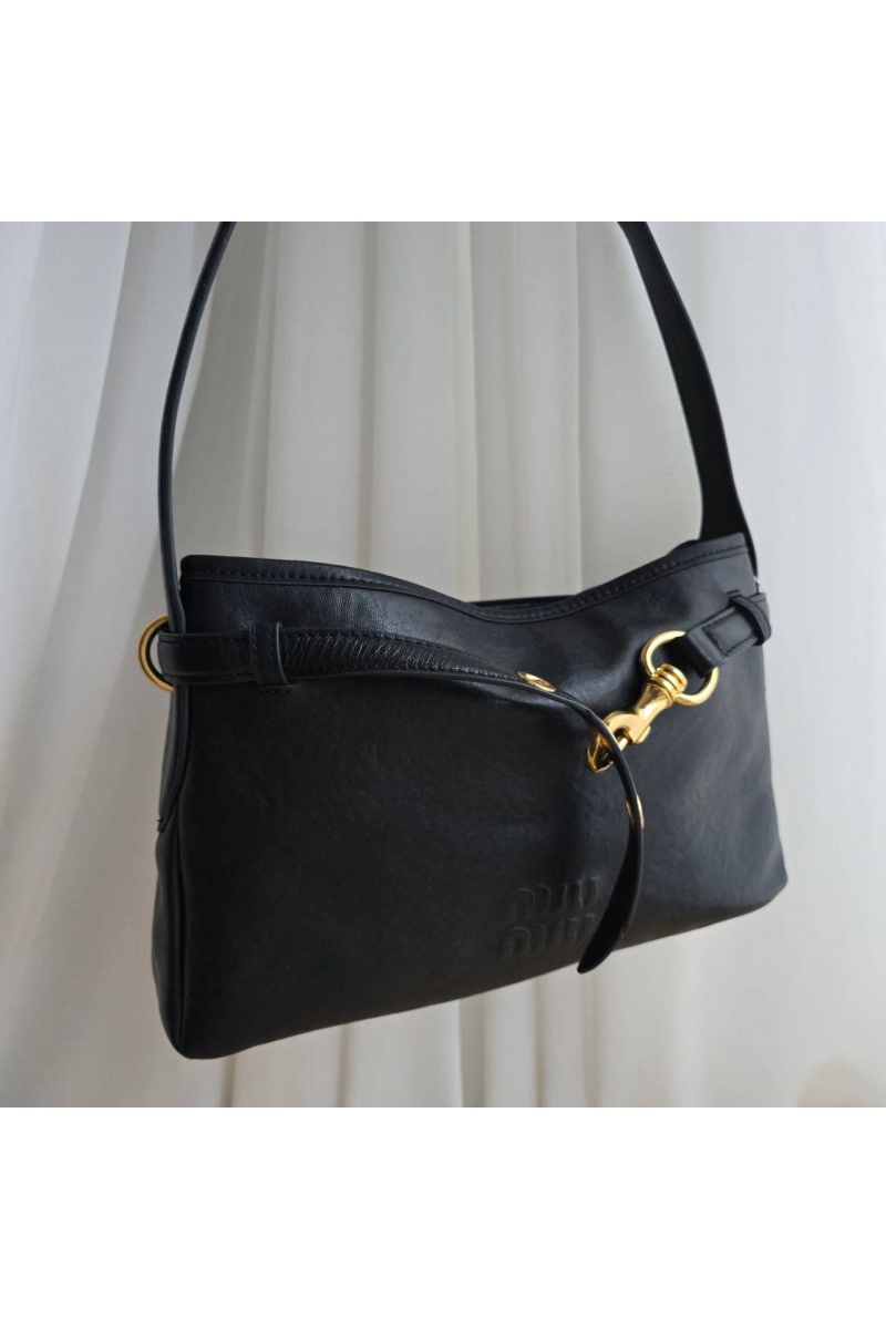 MIU MIU Кожаная сумка 32x18 см