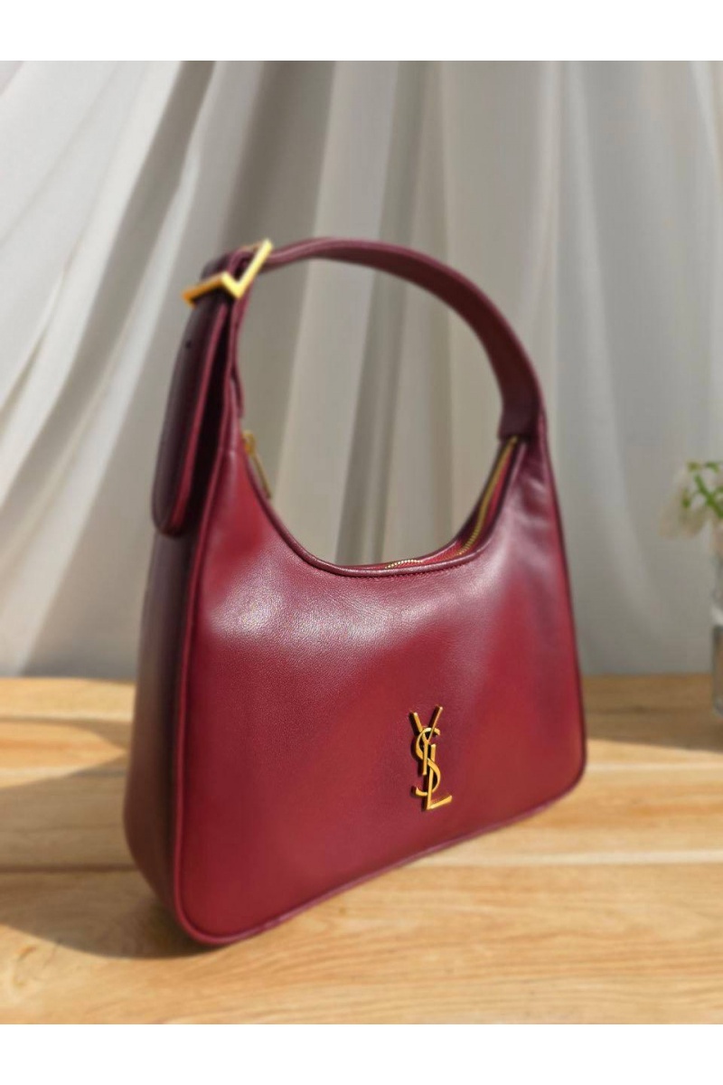 Yves Saint Laurent Кожаная сумка Calypso Mini 25x14 см