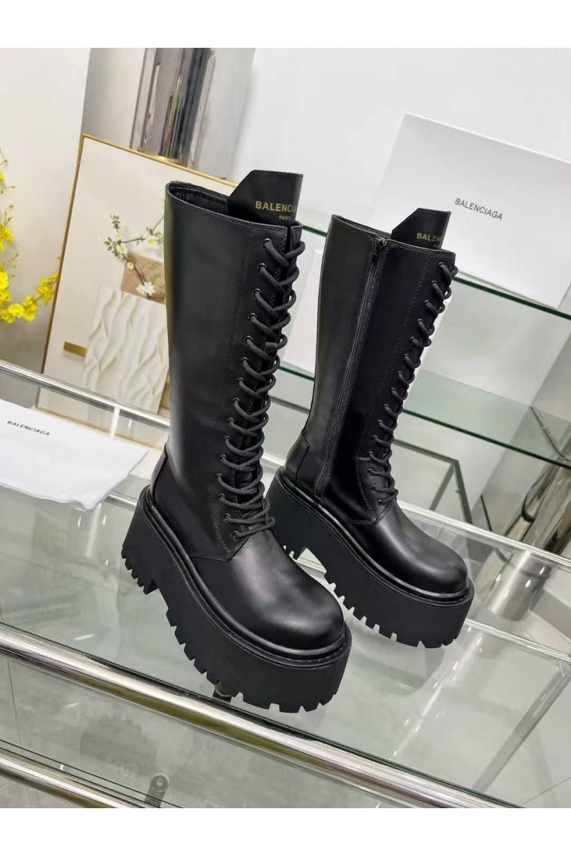 Balenciaga Женские кожаные сапоги на шнуровке чёрного цвета