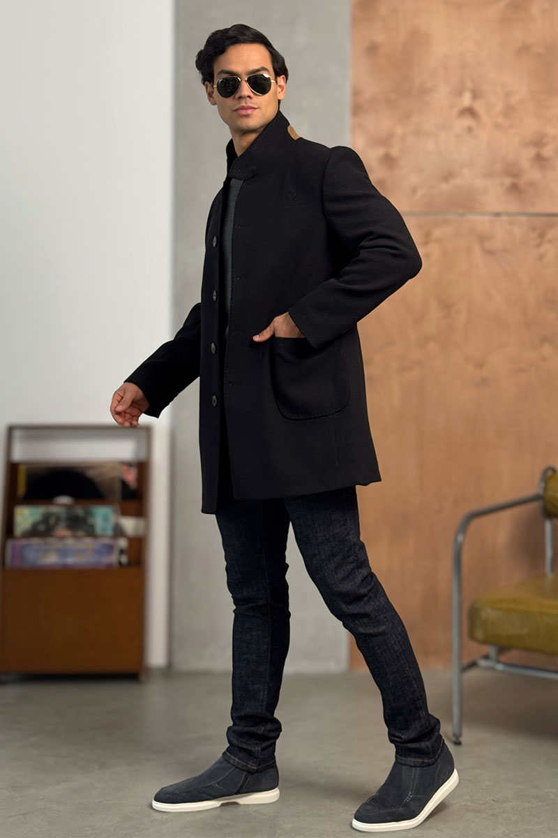 Loro Piana Мужское пальто чёрного цвета