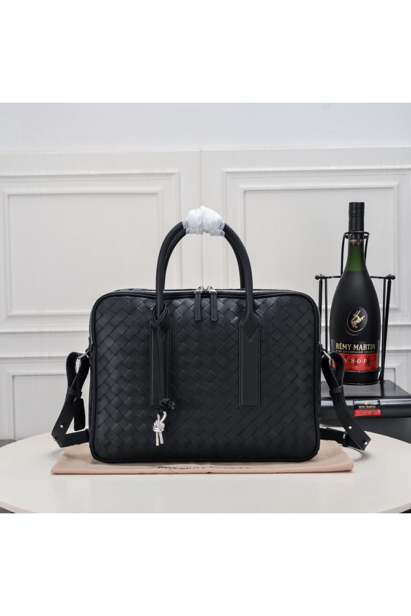 Bottega Veneta Кожаный портфель Premium 39x29x9 см