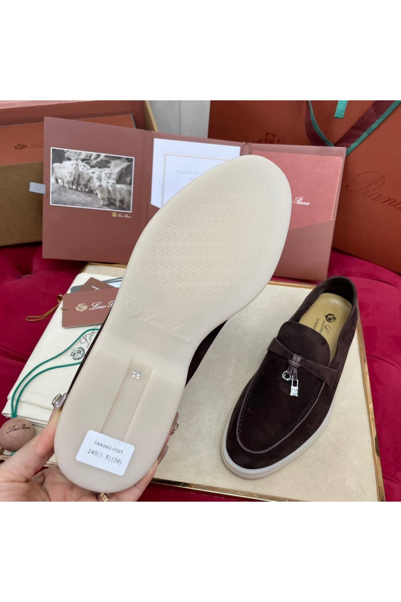 Loro Piana Женские замшевые лоферы Summer Charms Walk premium