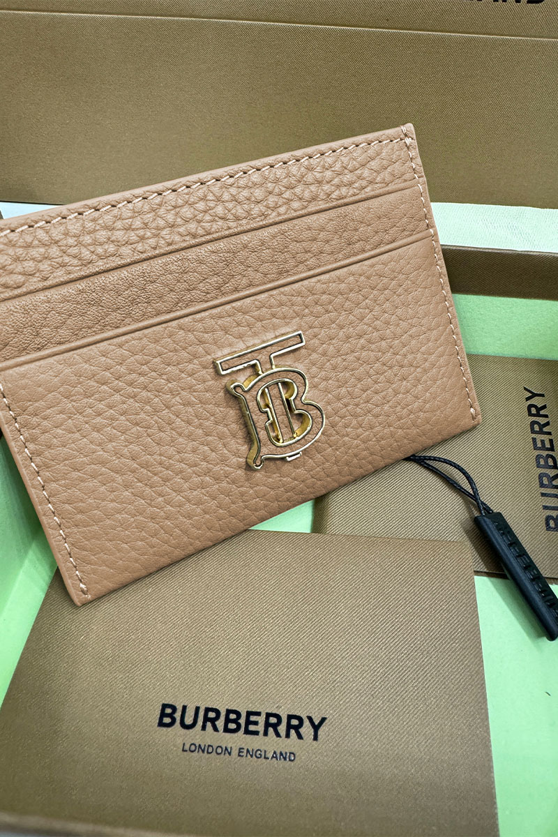 Burberry Кожаный кардхолдер Premium 10x7 см