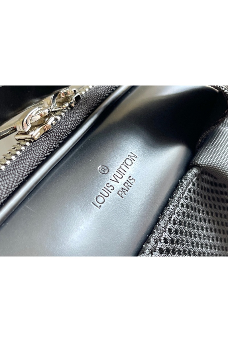 Lоuis Vuittоn Кожаный рюкзак Michael Damier Infini Premium 42x29x13 см