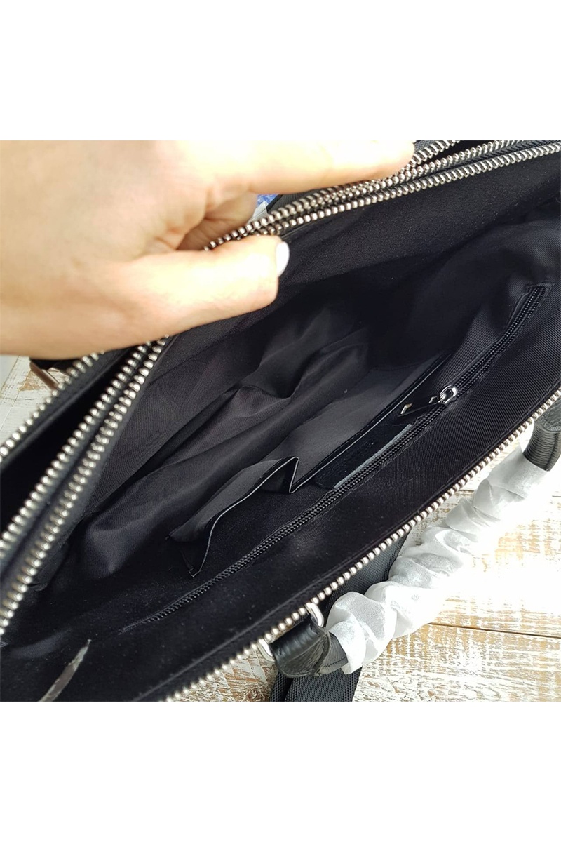 Montblanc Кожаная чёрная сумка 39x29 см