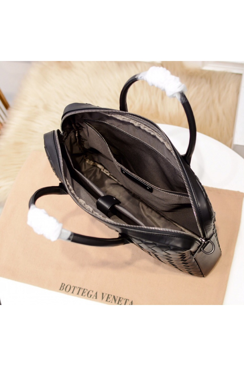 Bottega Veneta Кожаный портфель Premium 36x27x6 см