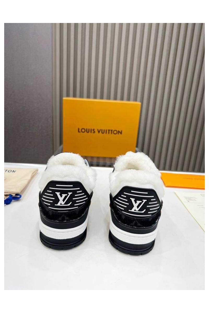 Lоuis Vuittоn Кожаные кроссовки с мехом Trainer Premium - White / Black