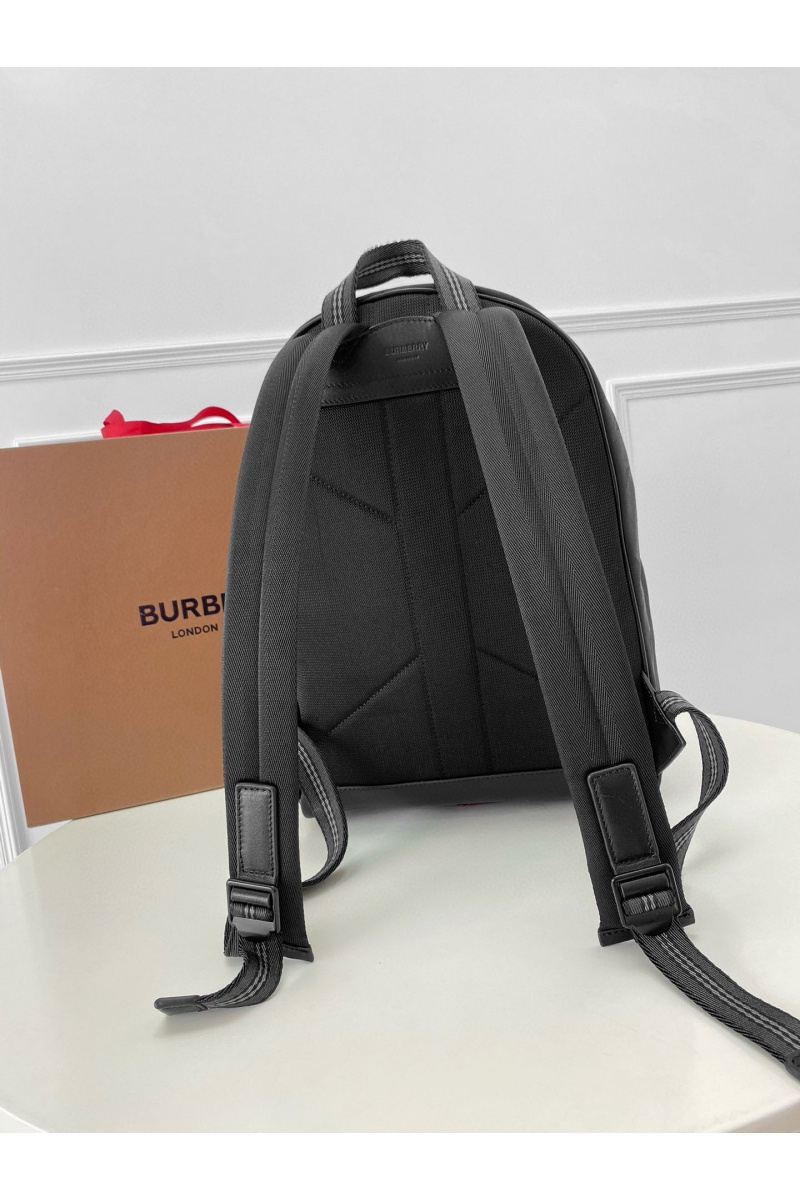 Burberry Рюкзак чёрного цвета TB Monogram Premium 30.5x14.5x42.5 см