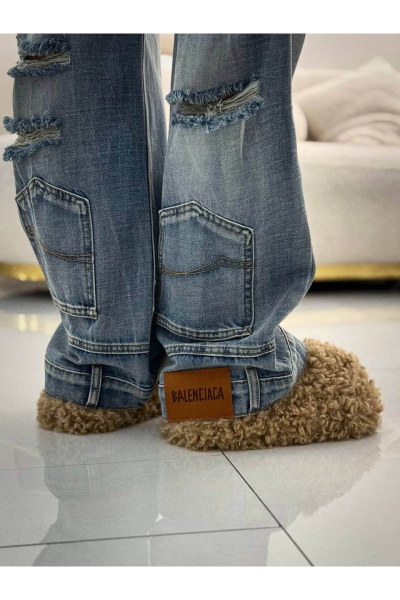 Balenciaga Женские рванные джинсы синего цвета