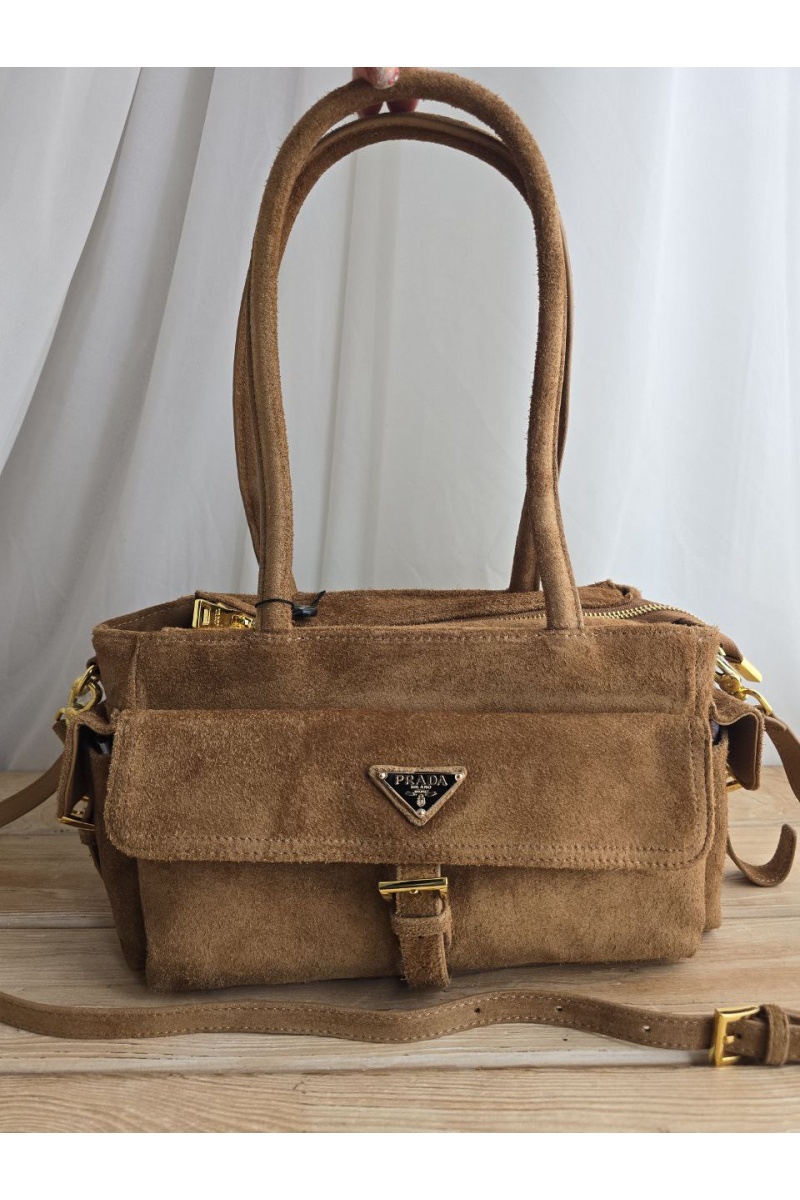 Prada Замшевая сумка 30x16 см