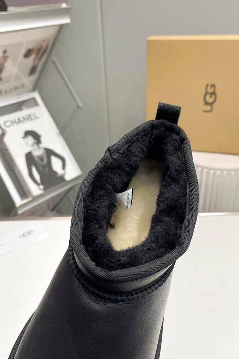 UGG Мужские чёрные ботинки Classic