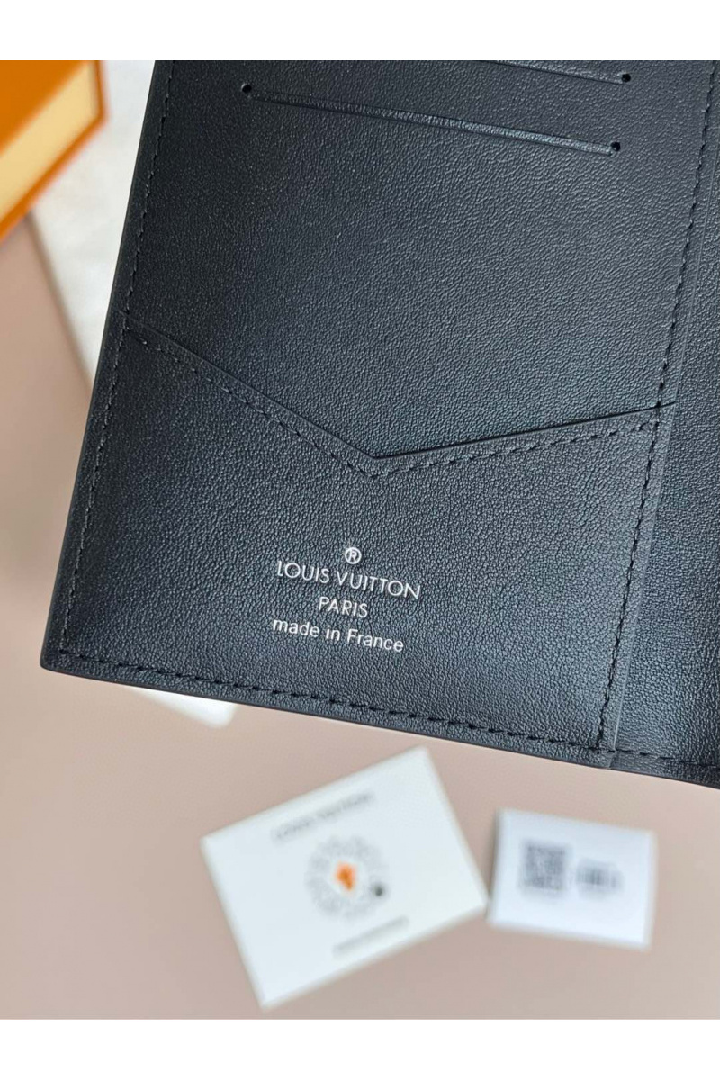 Lоuis Vuittоn Кожаная обложка для паспорта Premium 14x9.5x2 см