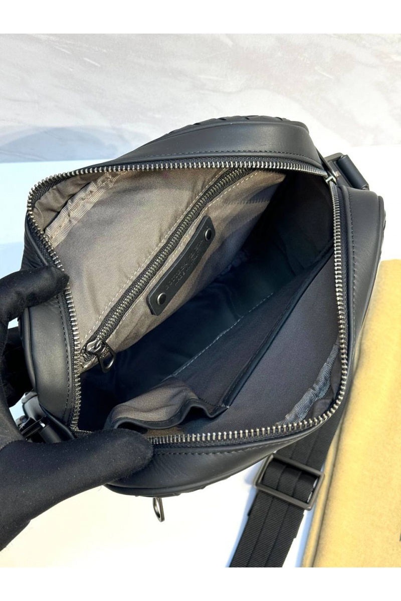 Bottega Veneta Кожаная сумка Bottega 27x24x7 см