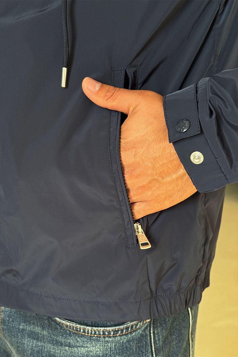 Moncler Тёмно-синяя ветровка Mira logo-patch