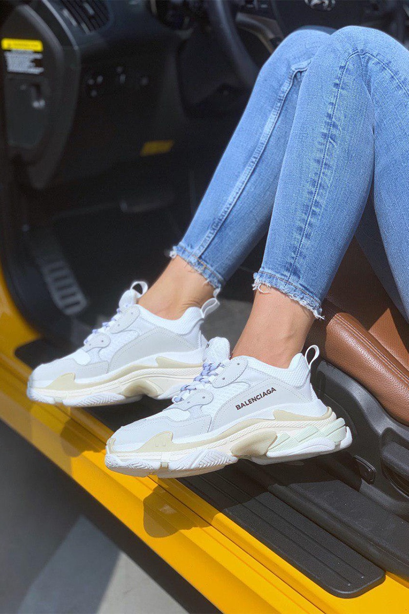 Кроссовки Balenciaga Triple s белые