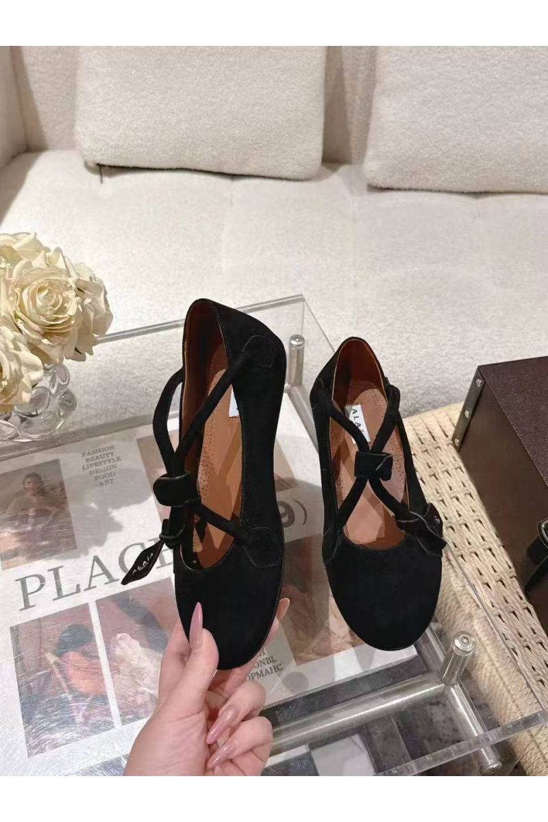 Designer Clothing Женские замшевые балетки Alaia