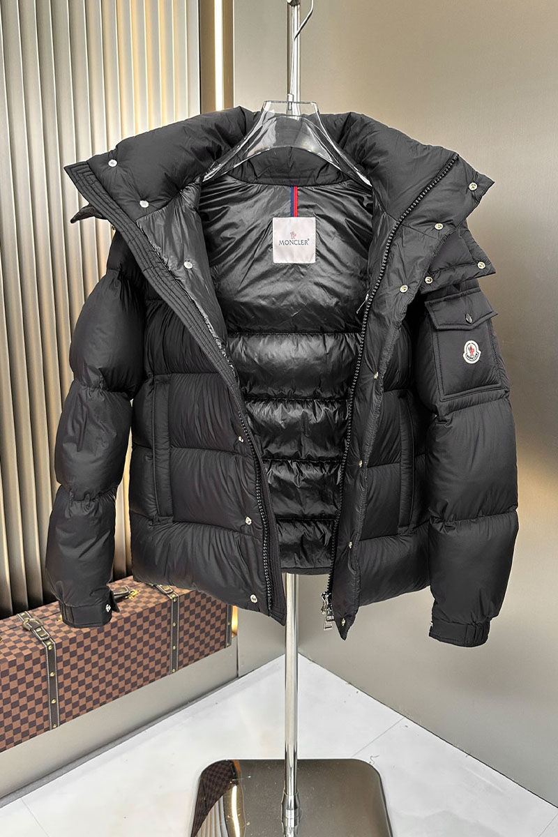 Moncler Мужской чёрный пуховик Vezere