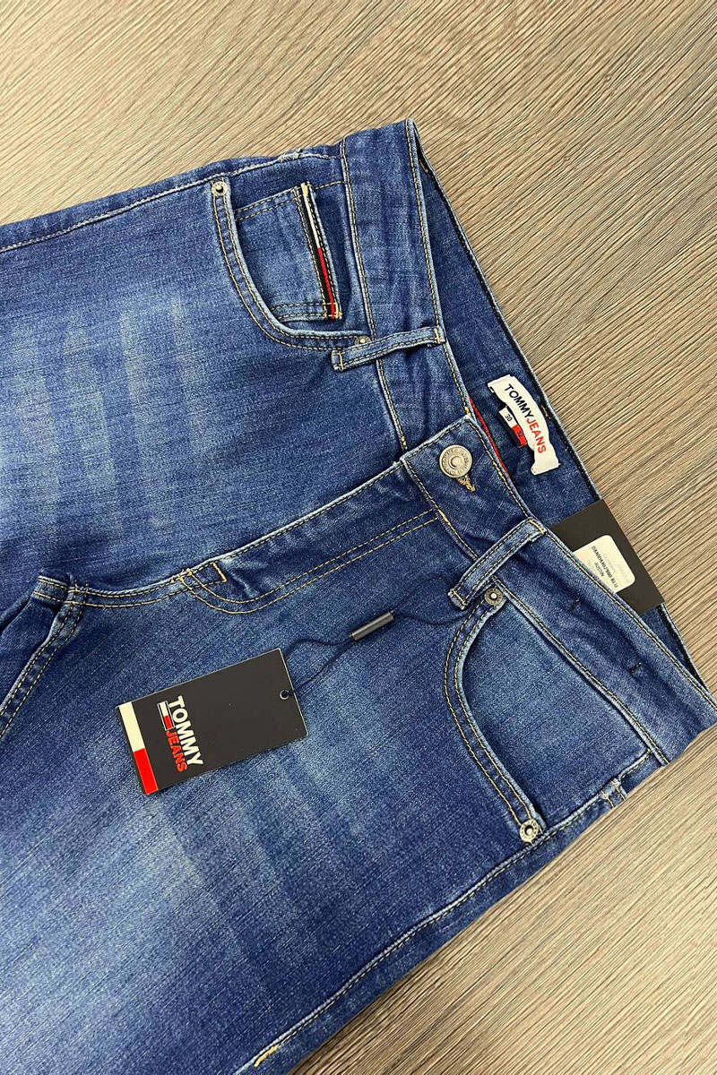 Tommy Hilfiger Мужские джинсы синего цвета